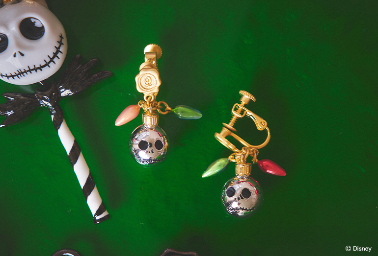 The Nightmare Before Christmas（ナイトメアビフォアクリスマス）のQ-pot.アクセサリーコレクションのジャックのピアスイヤリング